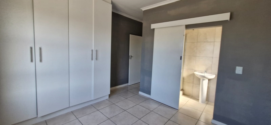 To Let  Bedroom Property for Rent in Parklands Western Cape